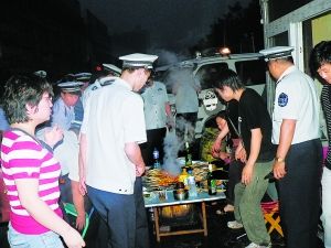 土大力烤肉韩式休闲餐厅_BJL平台(图4) BJL平台集团