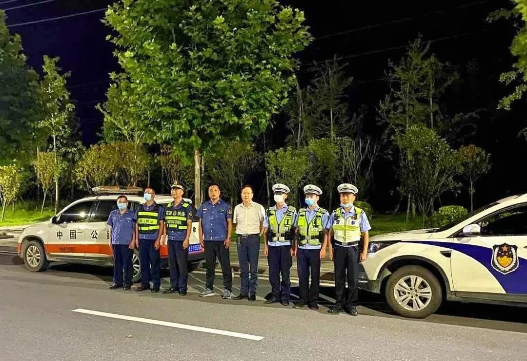 “BJL平台集团”
红宁静面推进无线汽车称重仪治超(图3)